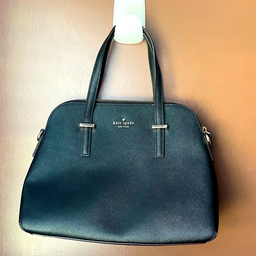 Kate Spade purse - Picture 1 of 3